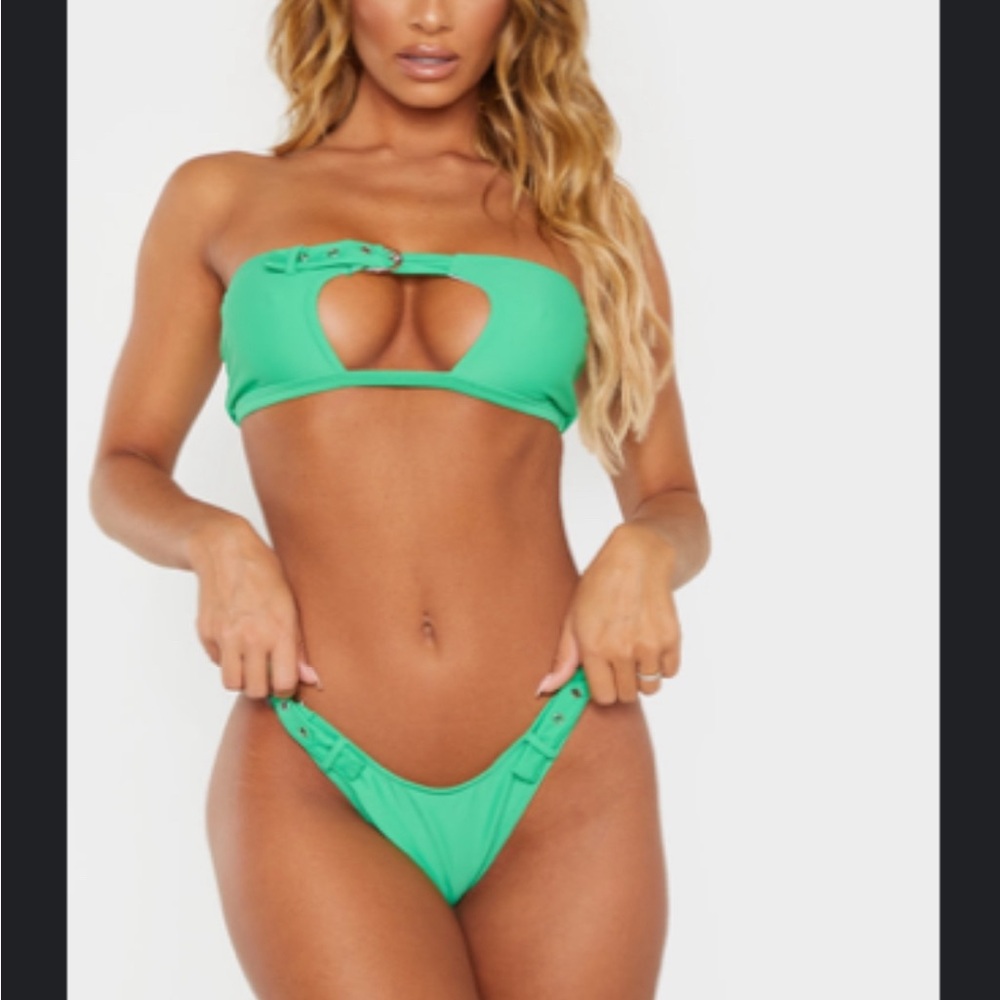 Peek-a-boo bandeau high-leg bikini